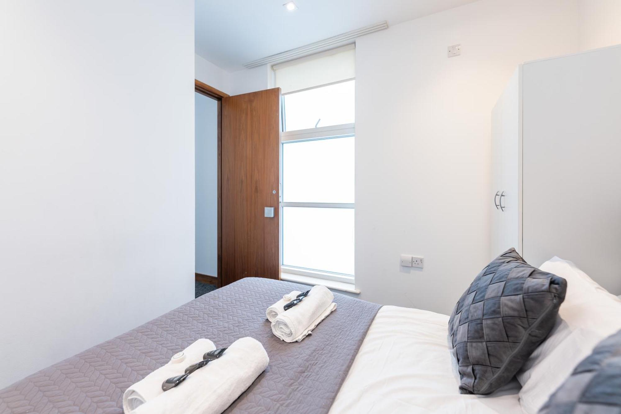 Apartment Luxury 2 Bedroom Flat In Bell Street